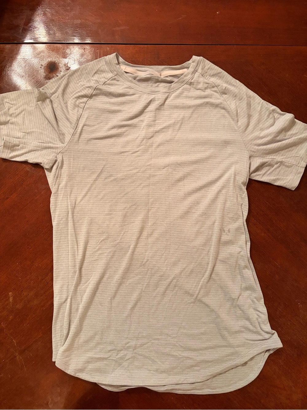 lululemon athletica Men's Short Sleeve Crewneck Shirt - Light Gray